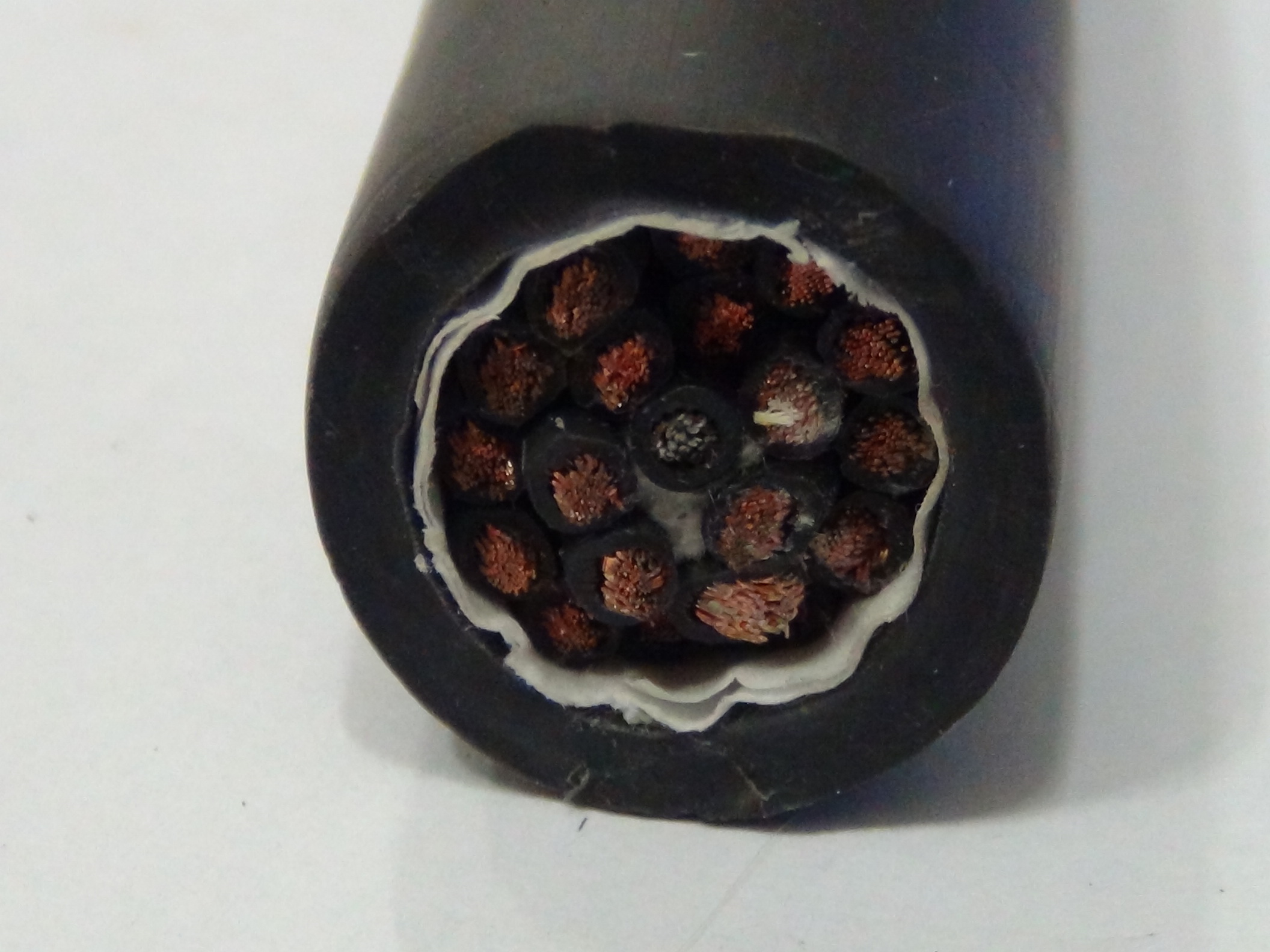 額定電壓6kV到15kV交聯(lián)聚乙烯絕緣船用電力電纜 第1張